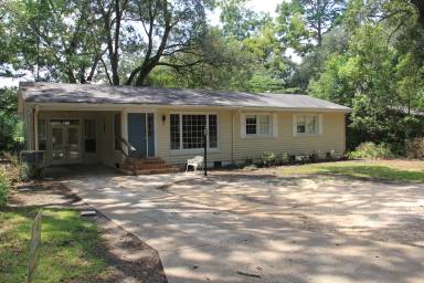 Main picture of 1903 Crabapple Dr