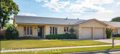 Main picture of 3007 92nd St