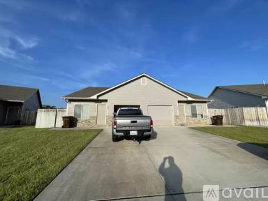 Main picture of 408 S Twin Pines Ave