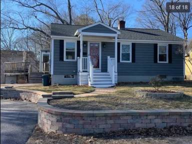 Main picture of 73 Lakeside Dr