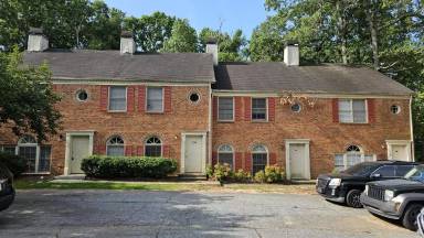 Main picture of Redgate Commons