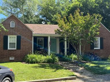 Main picture of 403 Ingles Ct