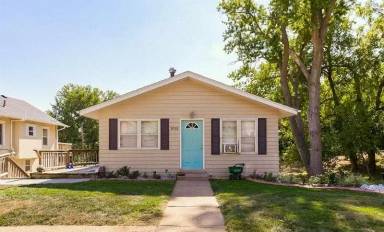 Main picture of 1015 1st Ave