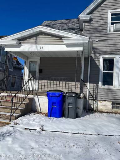 Main picture of 124 10th St SW
