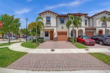 Main picture of 8836 NW 102nd Pl