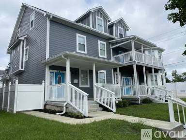 Main picture of 2460 N College Ave