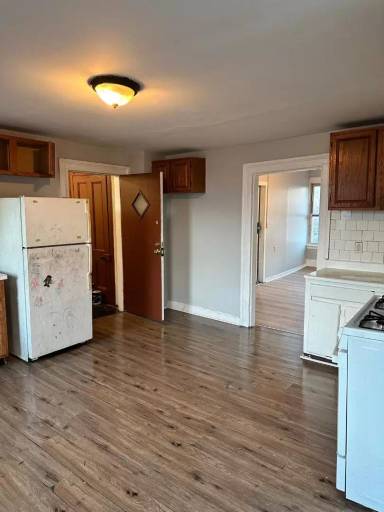 Main picture of 273 Washington St