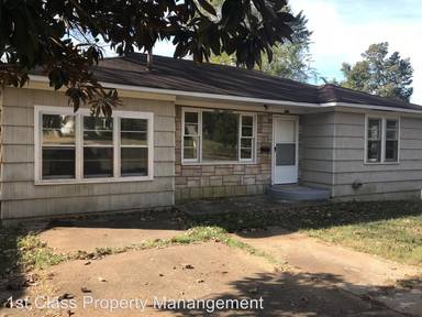Main picture of 918 Hickory St