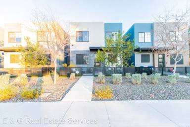 Main picture of 2825 N 42nd St