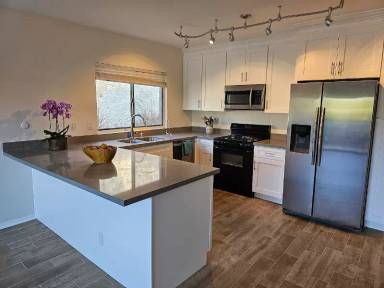 Main picture of 4241 Freedom Dr