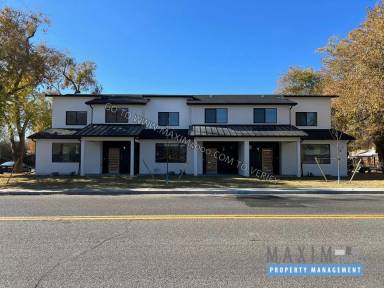 Main picture of 1444 Kennedy Ave