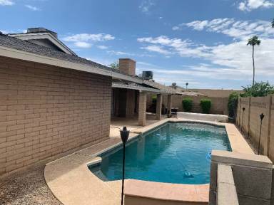 Main picture of 3912 S Willow Dr