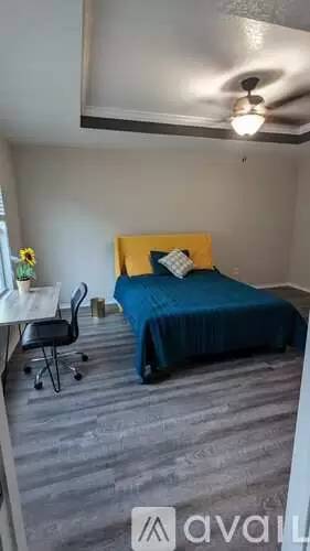 Main picture of 450 Walnut Crst