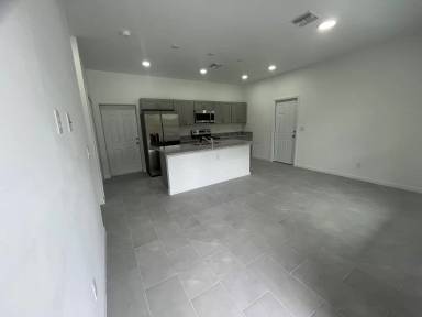 Main picture of 1243 Antonio St E