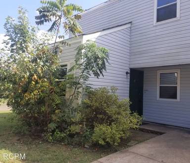 Main picture of 2711 Clayton Dr NW