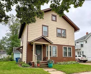 Main picture of 305 Park Ave