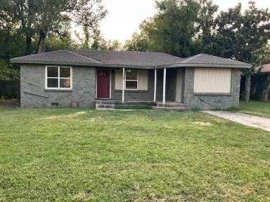 Main picture of 1113 N Beach Ave