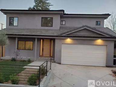 Main picture of 17348 Emelita St
