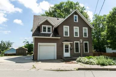 Main picture of 1730 Avoca St