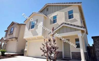 Main picture of 672 Addison Ln