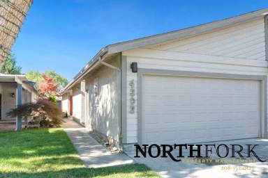 Main picture of 4202 W Wood Acres Ct