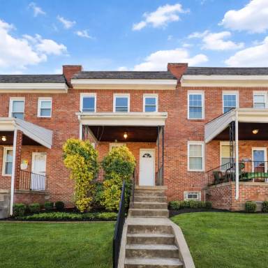 Main picture of 3535 Lyndale Ave