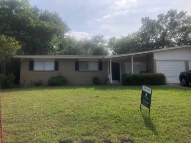Main picture of 9508 Brookhollow Dr