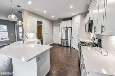 Main picture of 214 Ellis Ln