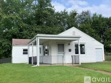 Main picture of 1403 E Willow Run Dr