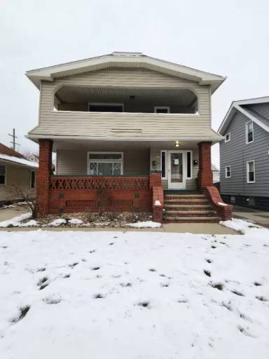 Main picture of 9913 Greenview Ave