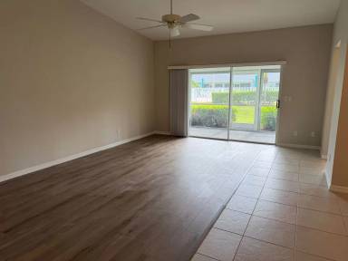 Main picture of 10904 Regent Cir