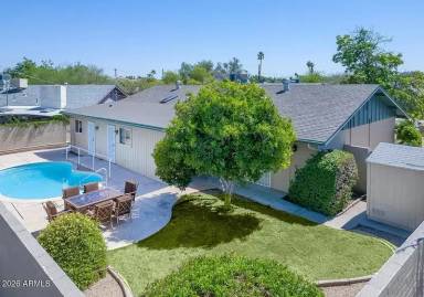 Main picture of 1059 E Broadmor Dr