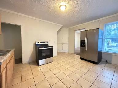 Main picture of 39 Utah Ct