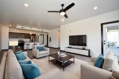 Main picture of 1595 N 25th Ave