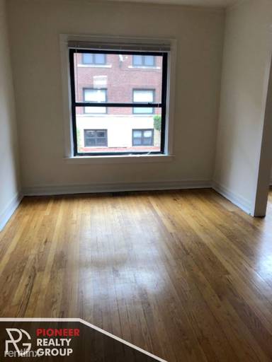 Main picture of 825 W Waveland Ave
