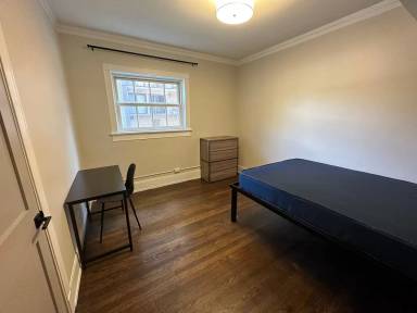 Main picture of 614 Clark St