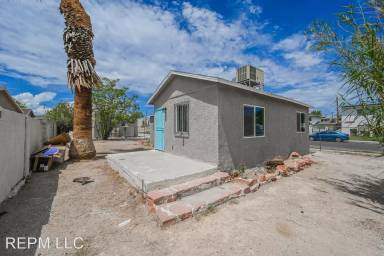 Main picture of 806 Dike Ln