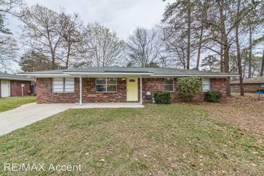 Main picture of 205 Egret Cir