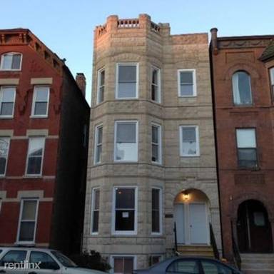 Main picture of 1406 W Superior St