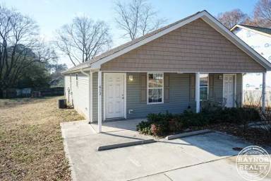 Main picture of 610 E Pine Ave