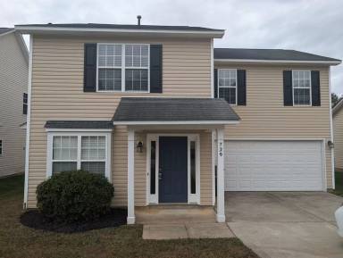 Main picture of 729 Raindrops Rd