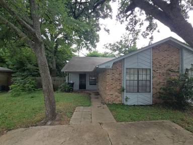 Main picture of 629 W Ridge Dr