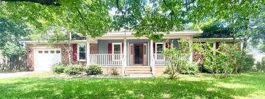 Main picture of 715 Prestige Blvd