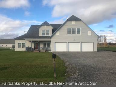 Main picture of 629 W 5th Ave