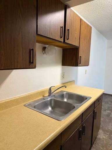 Main picture of 732 S 18th St