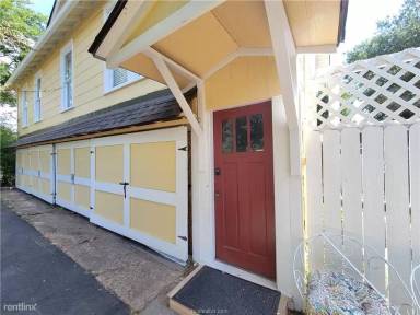Main picture of 1112 Baker Ave