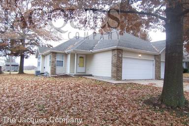 Main picture of 4151 S El Salvador Ave