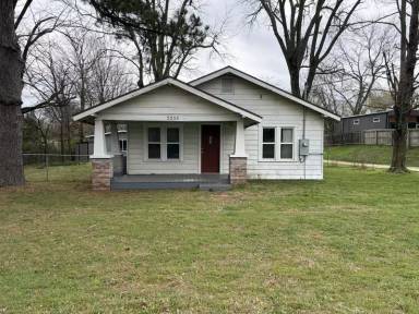 Main picture of 2255 E Huntsville Rd