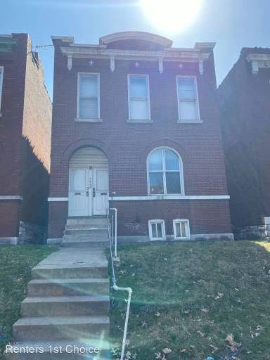 Main picture of 4432 S Grand Blvd