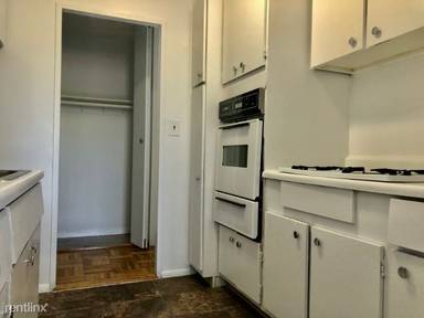 Main picture of Avalon Court Apartments